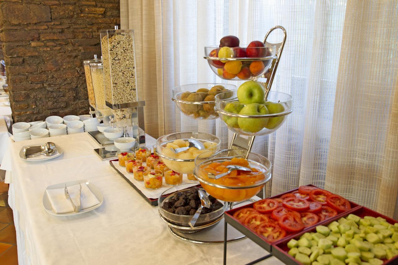 Hotel Ideal Сирмионе Екстериор снимка